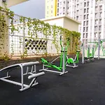 Nice And Comfy 2Br Springlake Apartment Near Summarecon Bekasi By Travelio