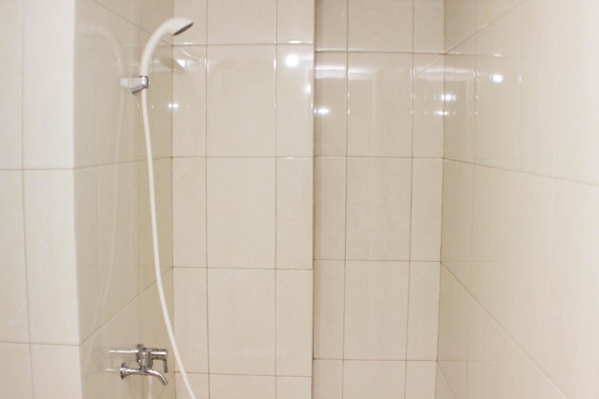 And Comfy 2br Springlake Near Summarecon By Travelio Apartemen *