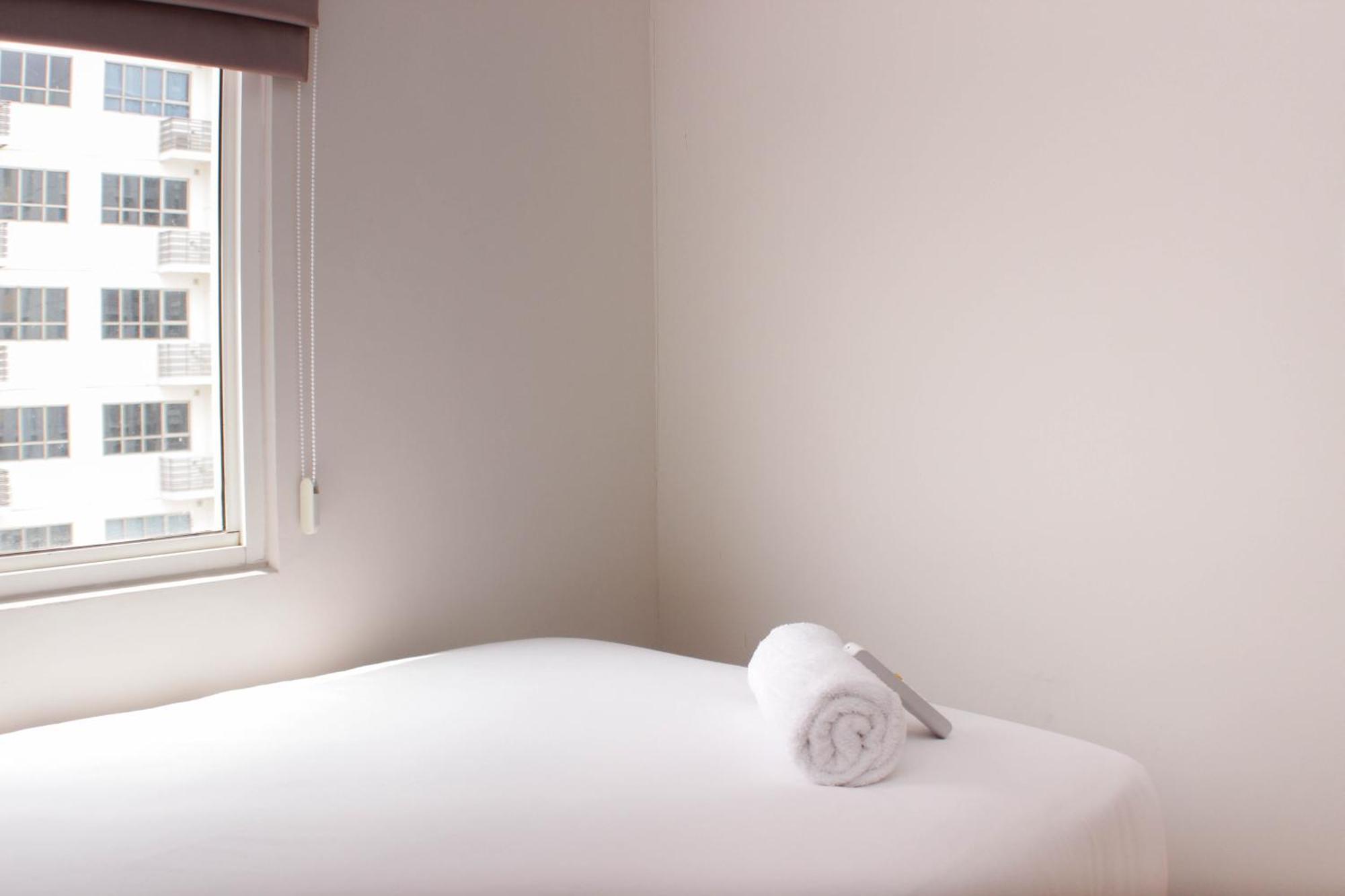 Apartemen And Comfy 2br Springlake Near Summarecon By Travelio