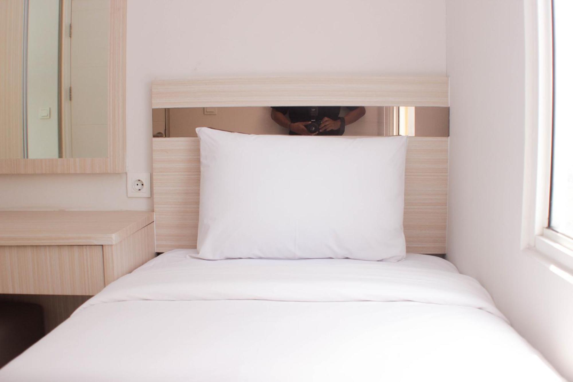 And Comfy 2br Springlake Near Summarecon By Travelio Apartemen Bekasi