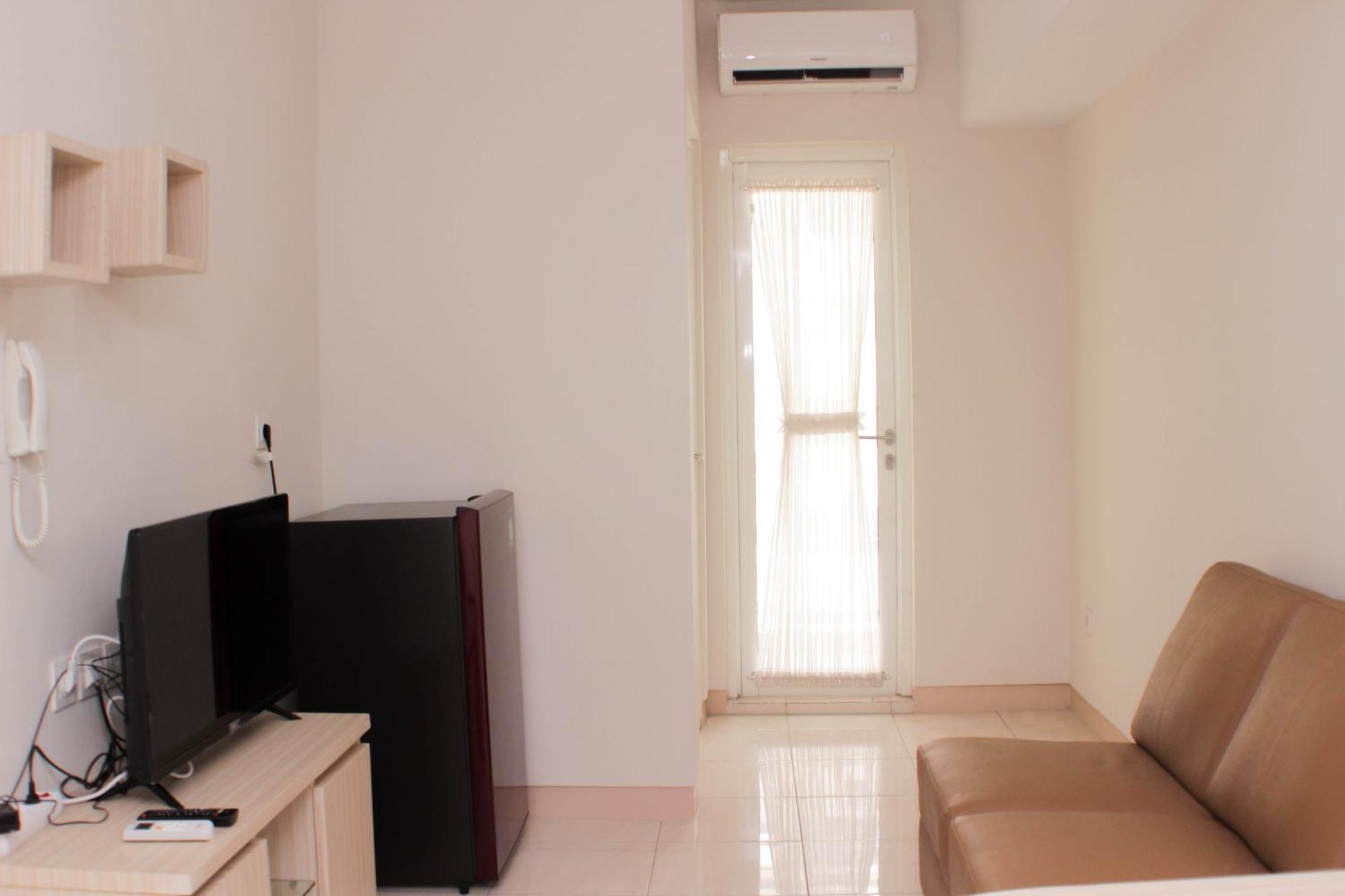 And Comfy 2br Springlake Near Summarecon By Travelio * Bekasi