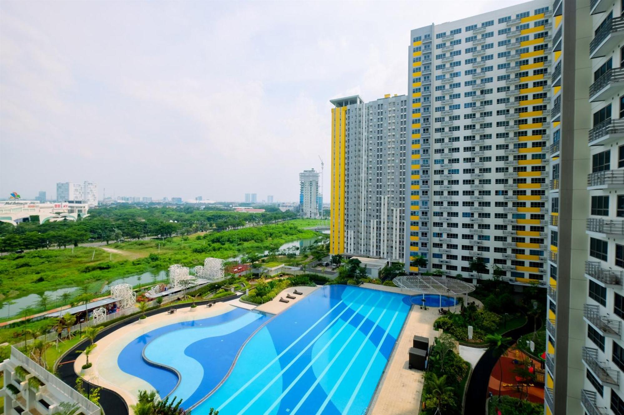 And Comfy 2br Springlake Near Summarecon By Travelio Apartemen *